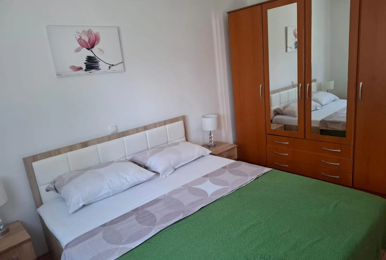 Apartments Nada Trogir